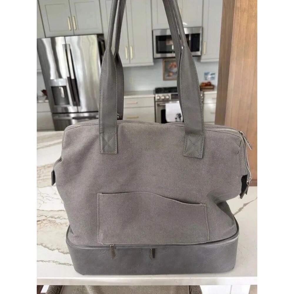 BEIS Weekender Bag - Picture 2 of 7